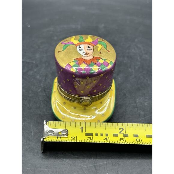 Limoges Peint Main Jester Top Hat Porcelain Trinket Box Hand Painted 2 Inch RARE - Picture 10 of 10